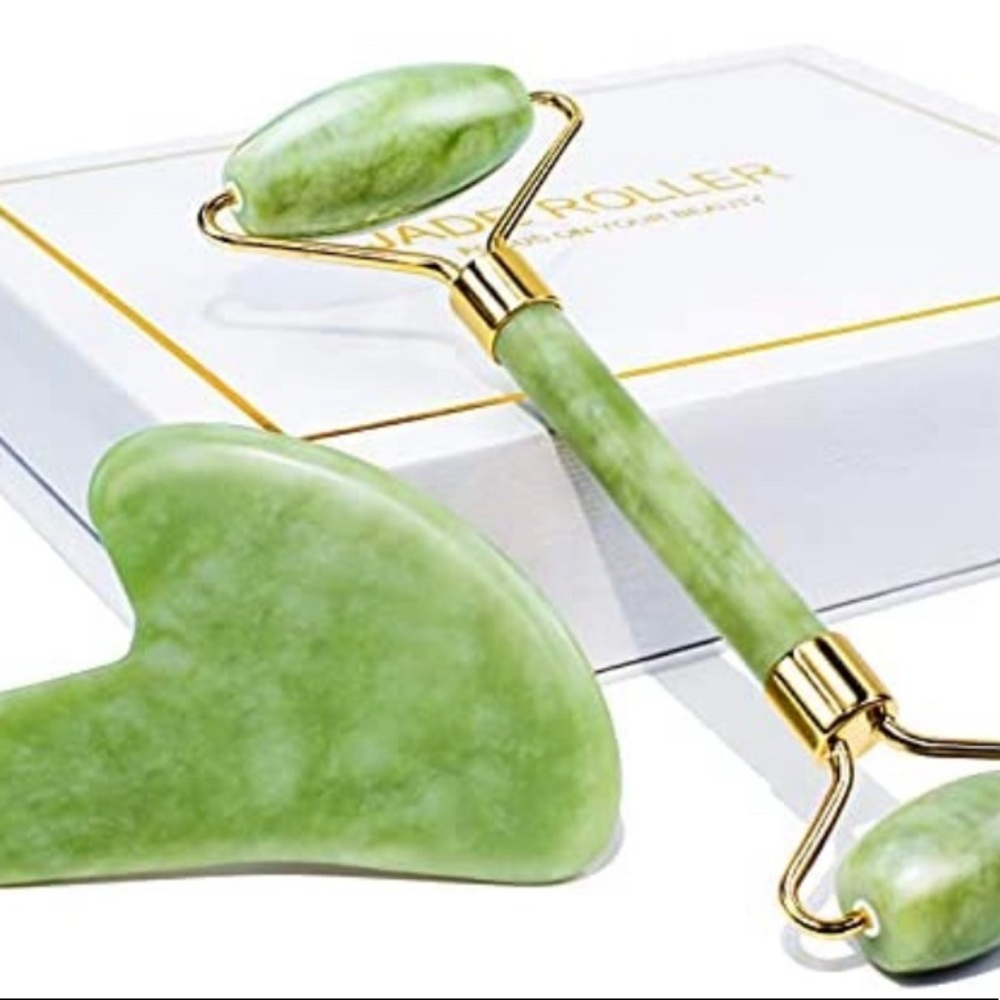 Green Guasha and Jade roller